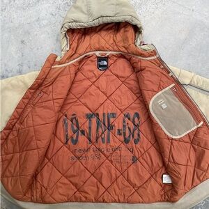 The North Face - Rare! Never Stop Exploring Heavy Bomber Jacket